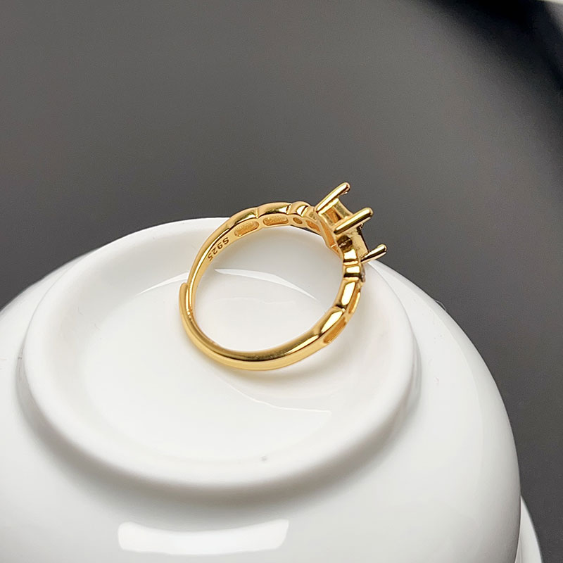 แหวนพลอยสี่เหลี่ยม4มม. * 6มม.  - Supplier Wedding บทวิจารณ์และราคา